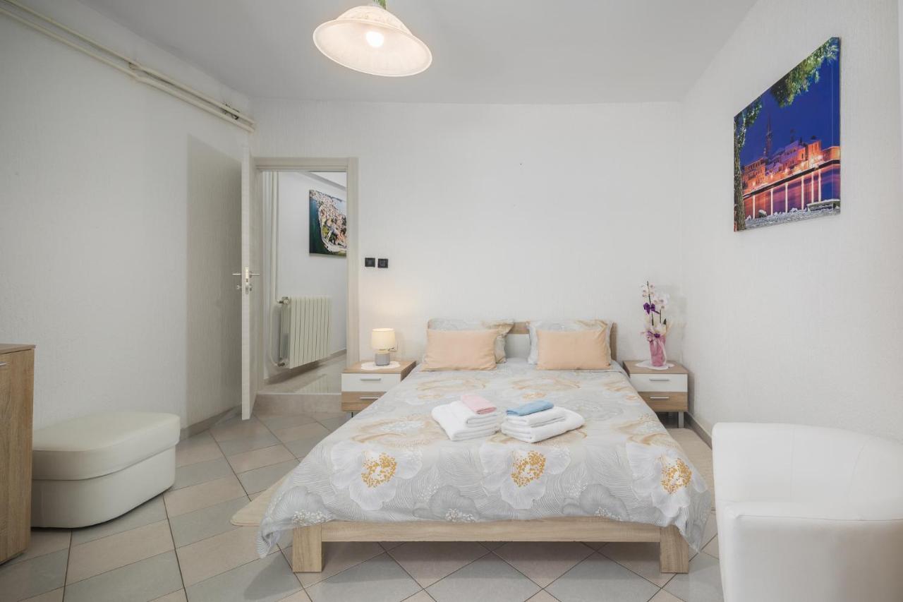 Apartment Kazalac Green Oasis Porec Ngoại thất bức ảnh